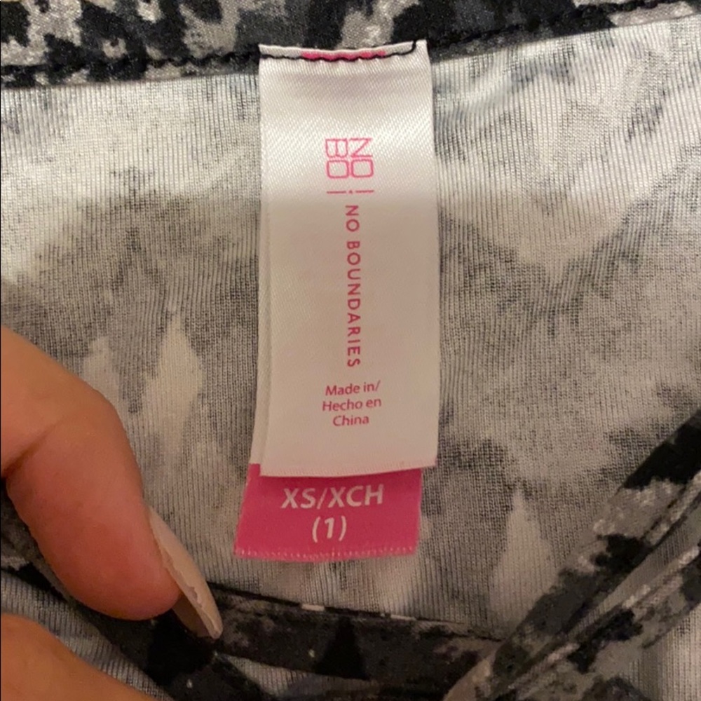 soft tee - Picture 2 of 3